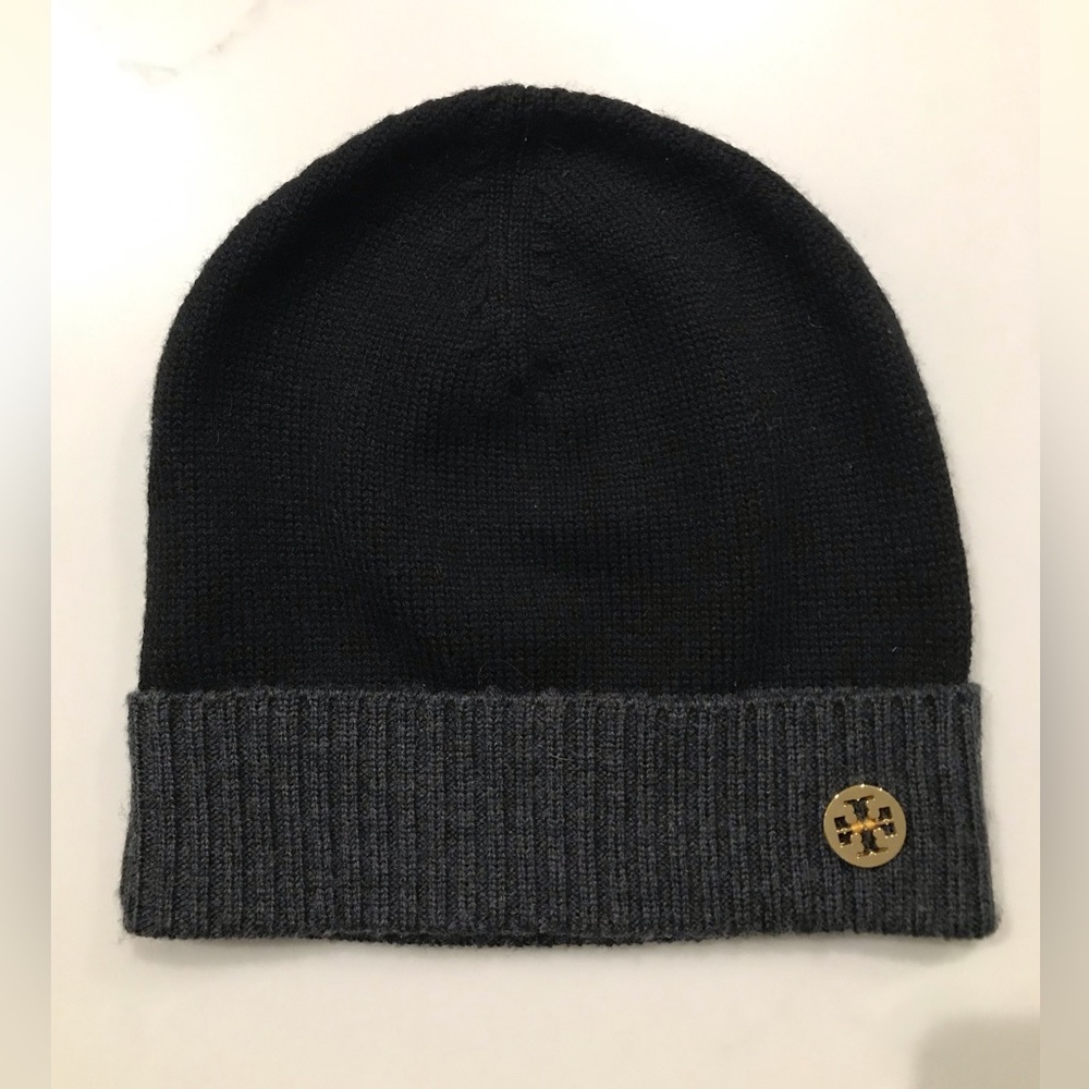 Tory Burch Knitted Winter Beanie